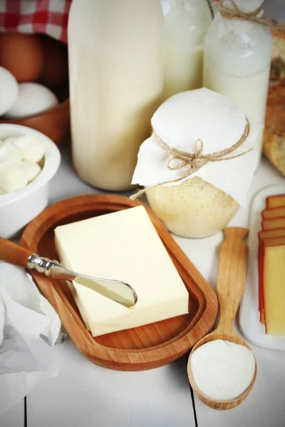 Набор свежих молочных продуктов — стоковое фото