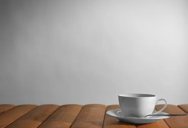 Taza blanca con té — Foto de Stock