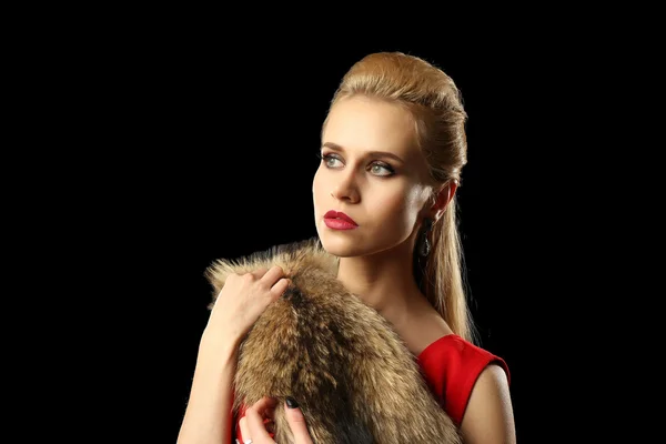 Beautiful young woman with luxury fur — Stock Photo, Image