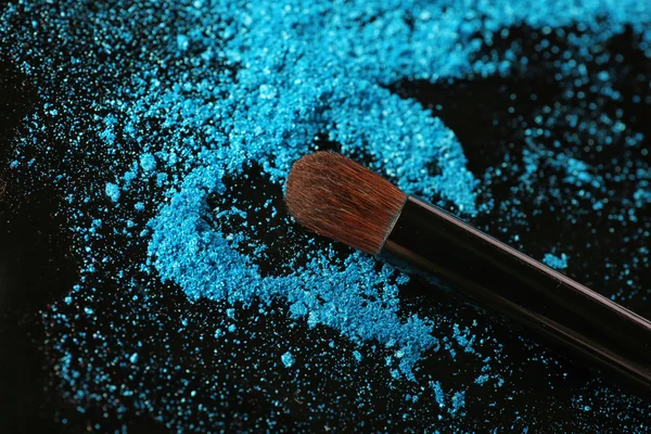 Makeup brush with eye shadow — Stock Photo, Image