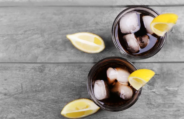 Vasos de agua de soda — Foto de Stock