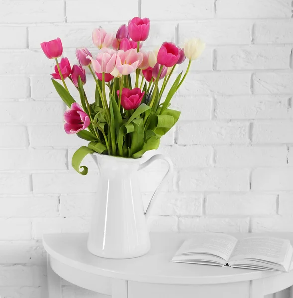 Beautiful tulips in vase — Stock Photo, Image