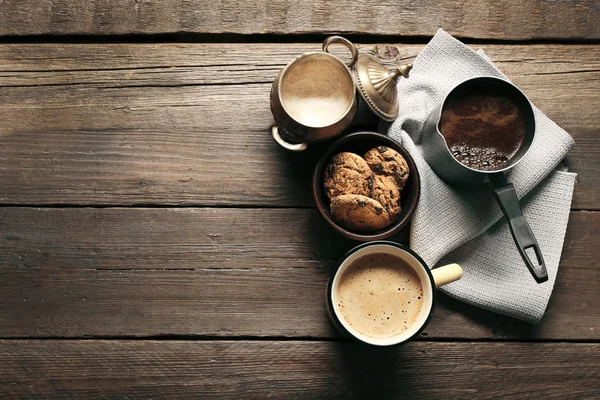 Mug of coffee with cookies — Stock Photo, Image