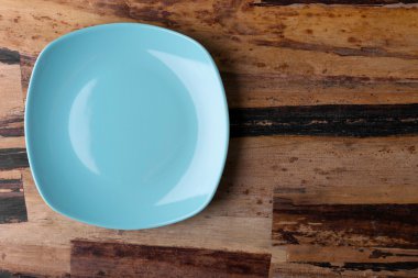 Boş plaka üzerinde ahşap