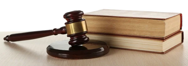 Gavel and books on  table — Stock Photo, Image