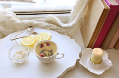 Arka plan üzerinde çay seti