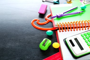 Siyah renkli ileti örneği 