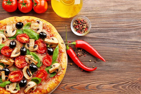 Lezzetli lezzetli pizza — Stok fotoğraf
