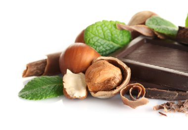 Çikolata nane ve fındık ile