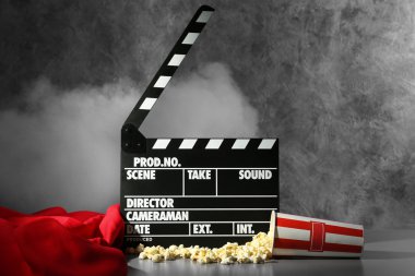 Clapper kurulu ve pop corn