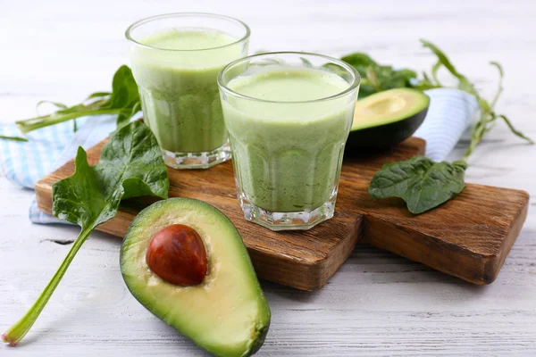 Fresh avocado smoothie — Stock Photo, Image