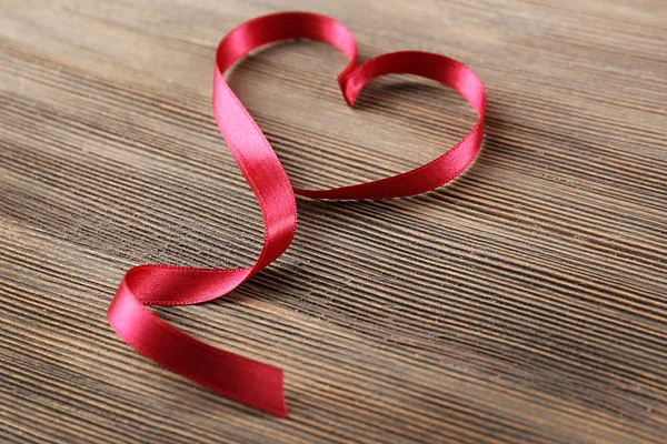 Heart shaped ribbon — Stock Photo, Image