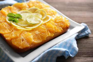 Lezzetli narenciye pasta