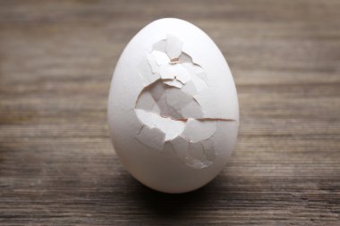 kırık yumurta yakın çekim