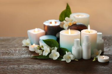 Mumlar ile Spa kompozisyon 