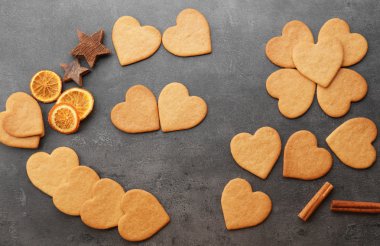 kalp şeklinde bisküvi 