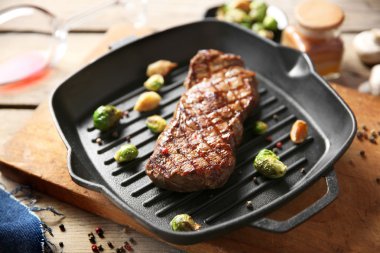 Sarımsak ile ızgara biftek