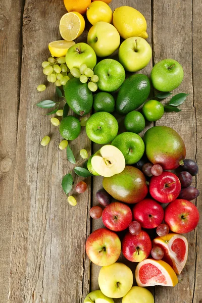 カラフルな熟した果実 — ストック写真