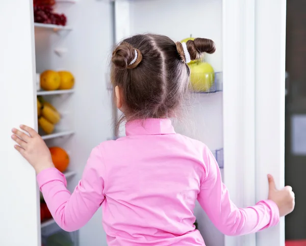 Little Girl Taking Fruits Fridge — Stock Photo, Image