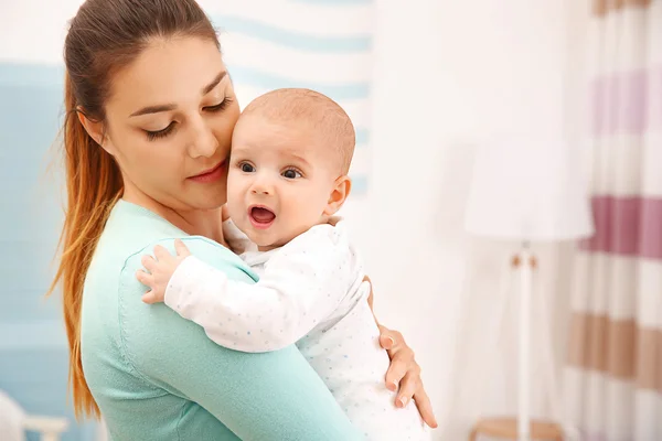 Mother and her little baby — Stock Photo, Image