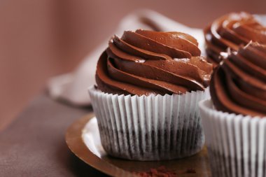 Tepsi çikolata cupcakes  