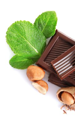 Çikolata nane ve fındık ile