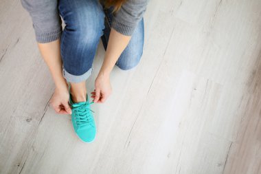 Dantel kadar ipe kadın