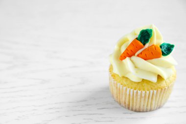 Arka plan üzerinde Paskalya kek