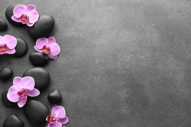 Spa taşlar ve orkide 
