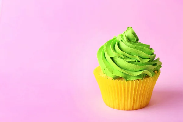 Colorful Birthday cupcake — Stock Photo, Image