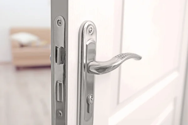 Metalen deurknop — Stockfoto