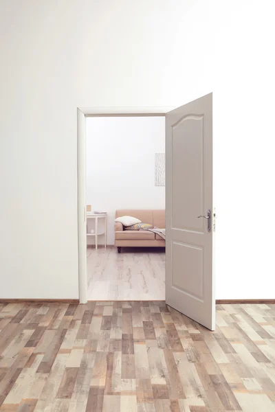 Open door in the room — Stock Photo, Image