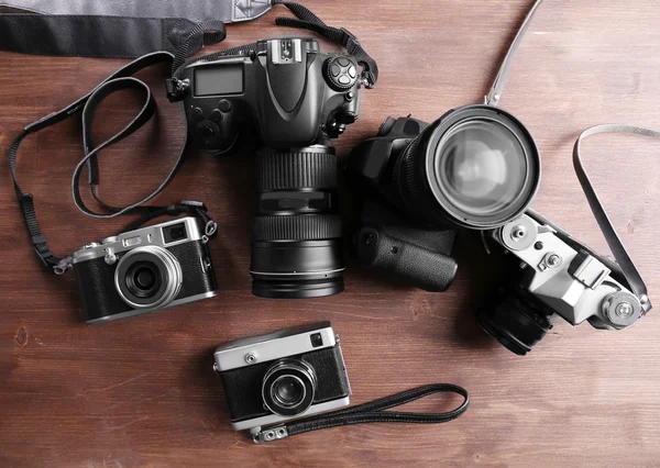 Modern and retro cameras — Stock Photo, Image