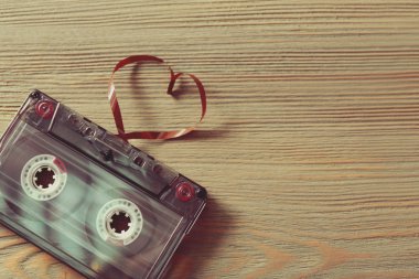 Kalp şeklinde kasetle Retro ses kaseti