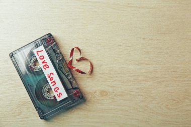 Kalp şeklinde kasetle Retro ses kaseti