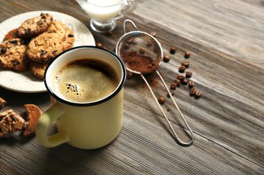 Tanımlama bilgileri ile kahve bir fincan 