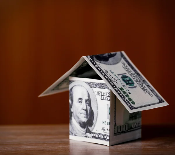 Money house on table — Stock Photo, Image