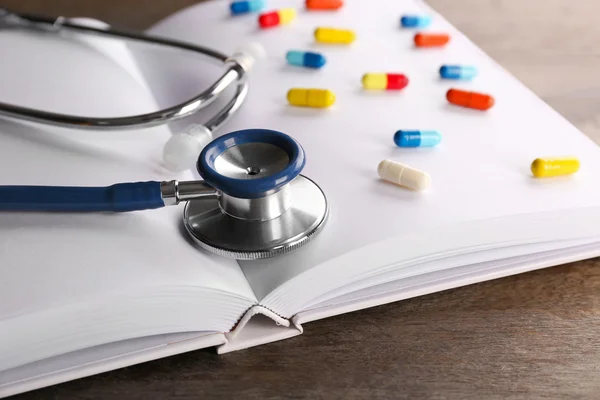 Concetto di letteratura medica — Foto Stock