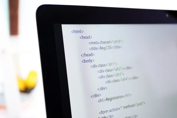 컴퓨터에 웹 사이트 코드 — 스톡 사진