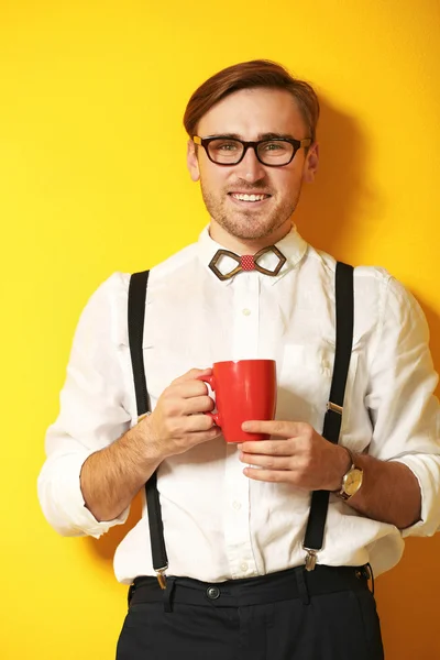 Hombre con taza de café —  Fotos de Stock