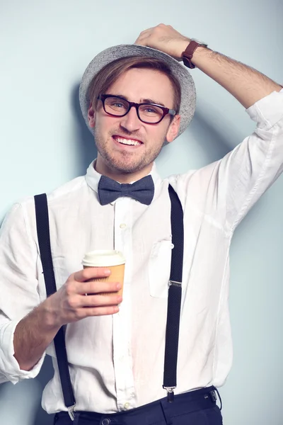 Hombre con taza de café —  Fotos de Stock