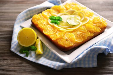 Lezzetli narenciye pasta