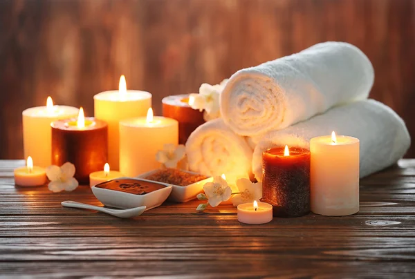 Composição de spa com velas — Fotografia de Stock