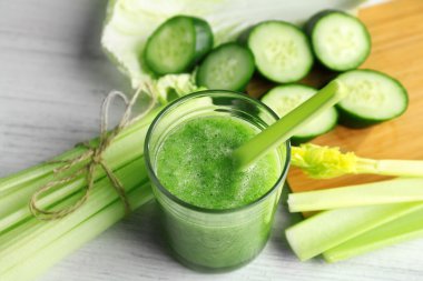 Taze sağlıklı sebze güler yüzlü 