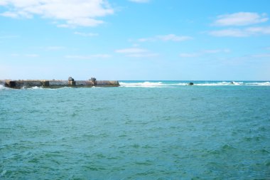 İskele ile güzel deniz manzarası