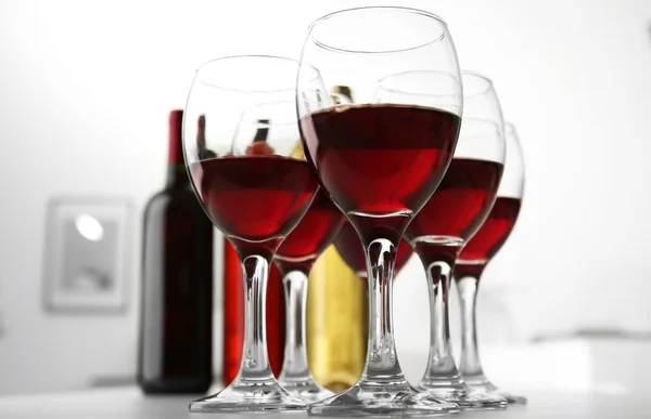 Vasos de vino tinto — Foto de Stock