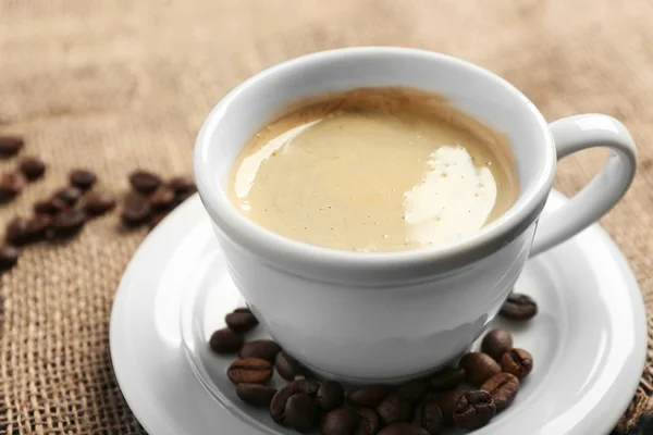 Kopp aromatiskt kaffe — Stockfoto