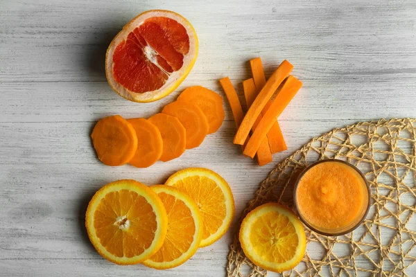 Fresh healthy smoothie — Stock Photo, Image