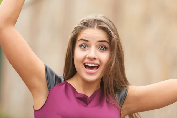 Mulher muito jovem — Fotografia de Stock