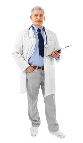 Dokter profesional dengan papan klip — Stok Foto